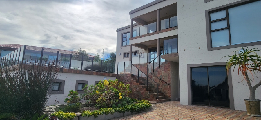 4 Bedroom Property for Sale in Dana Bay Western Cape